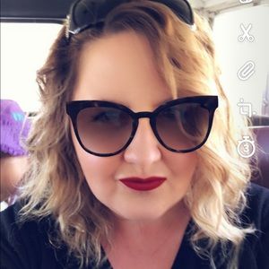 Meet your Posher, Paula